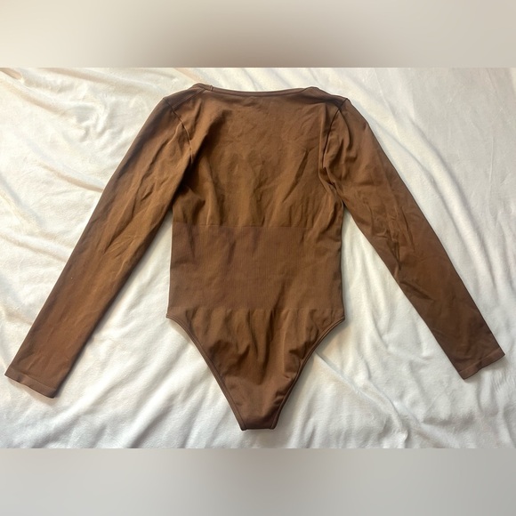 OQQ Women’s Brown Long Sleeve One Piece Bodysuit Body Suit Size Large - Picture 8 of 13